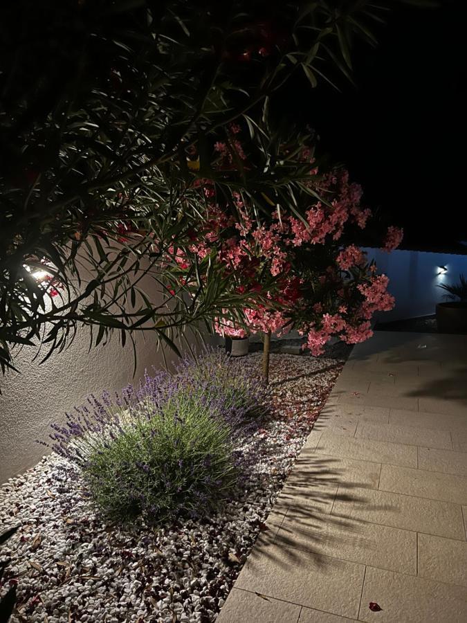Dreamtime - One Badroom And 1 Livingroom Apartment Veprinac Exterior photo