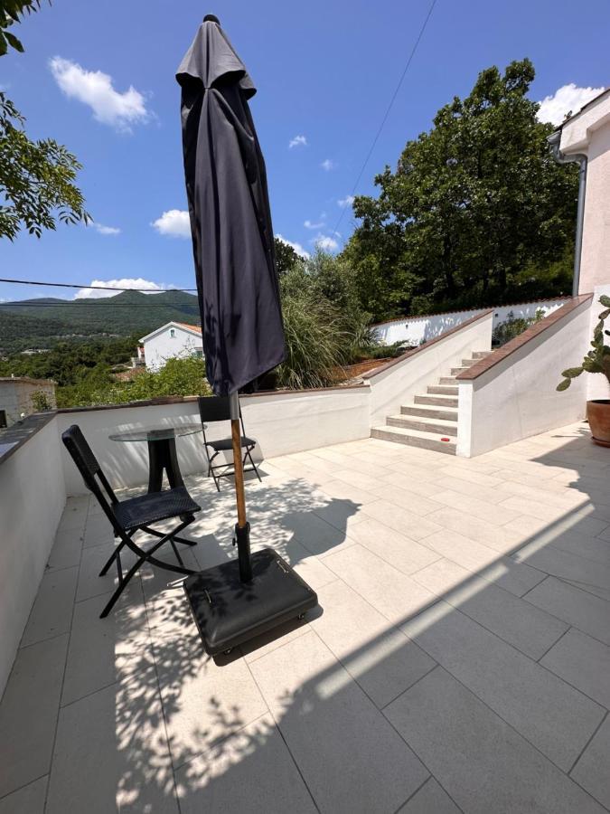 Dreamtime - One Badroom And 1 Livingroom Apartment Veprinac Exterior photo