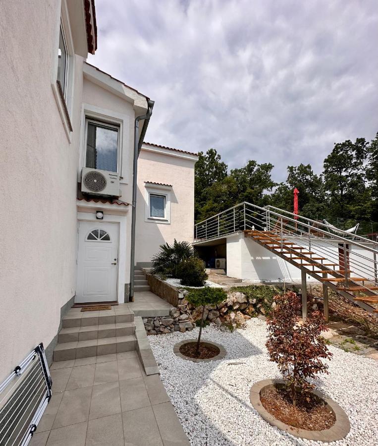 Dreamtime - One Badroom And 1 Livingroom Apartment Veprinac Exterior photo